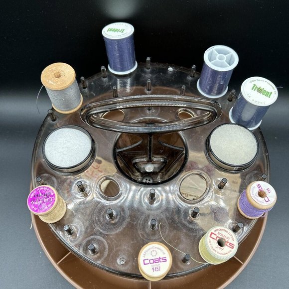 Rotating Brown  Rubbermaid Lazy Susan Sewing Tool Caddy w/ Handle - Picture 2 of 6